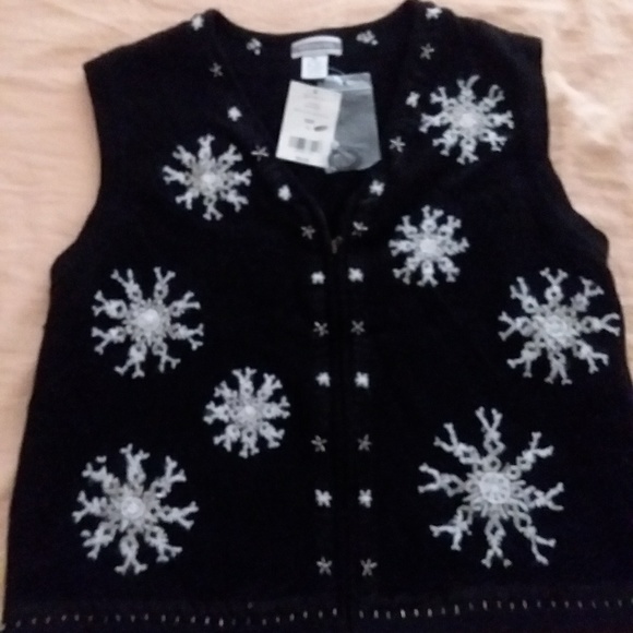 Investments Jackets & Blazers - NWT Snowflakes Black Winter Holiday Zip Up Vest